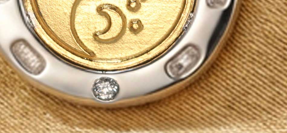 幸運のシンボル「馬蹄・蹄鉄・ホースシュー」のお守りネックレス