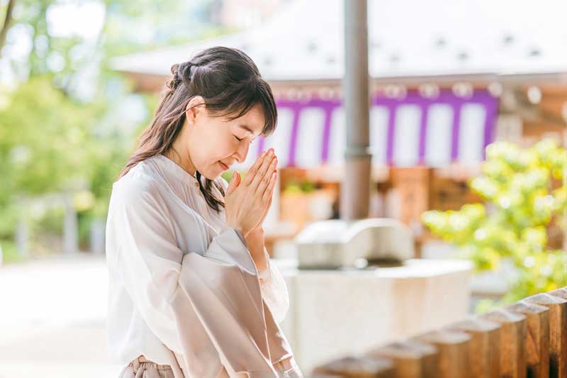 スピ活中の女性